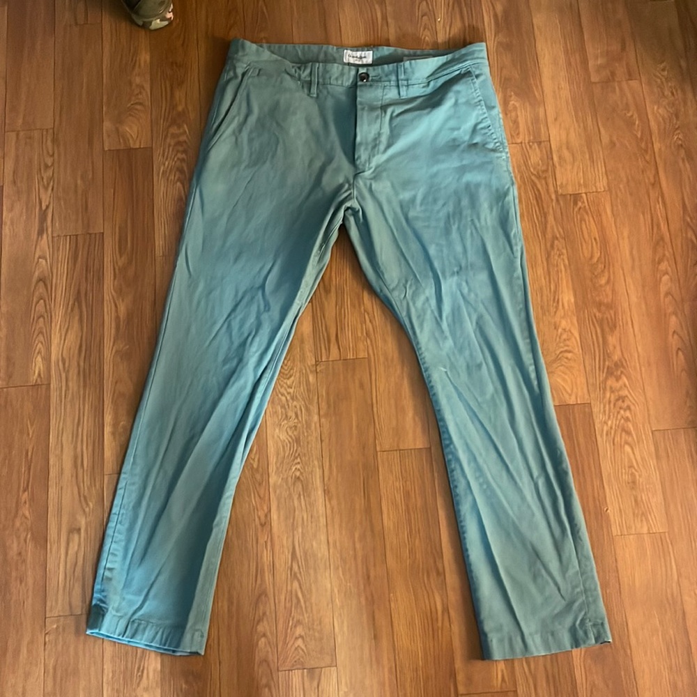 Goodfellow chinos